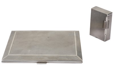 Lot 2 - A GEORGE VI HALLMARKED STERLING SILVER LIGHTER