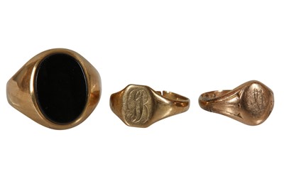 Lot 60 - THREE SIGNET RINGS