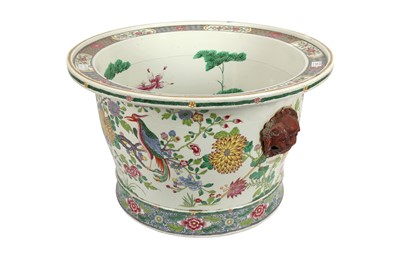 Lot 318 - A LARGE CHINESE PORCELAIN FAMILLE VERT JARDINIÈRE OR FISH BOWL, LATE 19TH CENTURY