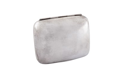 Lot 29 - A George V sterling silver soap box, London 1919 by George Neal & George Neal
