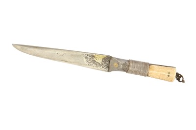 Lot 135 - λ A GOLD-INLAID SAFAVID KARD DAGGER WITH MARINE IVORY HILT