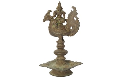 Lot 222 - A BRONZE HAMSA DUCK OIL LAMP FINIAL