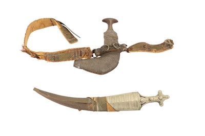 Lot 139 - TWO DAGGERS FROM THE ARABIAN PENINSULA