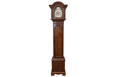 Lot 226 - A LATE 19TH / EARLY 20TH CENTURY WALNUT GRANDMOTHER CLOCK
