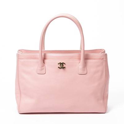 Lot 27 - Chanel Light Pink Medium Cerf Tote