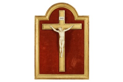 Lot 151 - A 19TH CENTURY FRENCH IVORY CORPUS CHRISTI