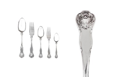 Lot 392 - A William IV sterling silver straight table service of flatware / canteen, London 1835 by James Beebe
