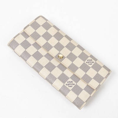 Lot 72 - Louis Vuitton Damier Azur Sarah Wallet