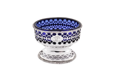 Lot 353 - A George III sterling silver salt, London 1773 by Samuel Meriton II (reg. 8th May 1775)