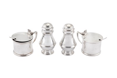 Lot 284 - An Elizabeth II sterling silver cruet set, London 1969
