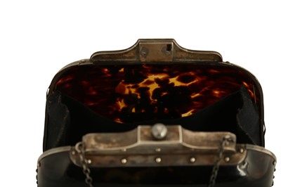 Lot 163 - λ A RARE AND UNUSUAL TORTOISESHELL HANDBAG