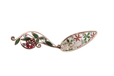 Lot 83 - An early 20th century Norwegian silver and plique-à-jour enamel tea caddy spoon, Bergen circa 1910 by Marius Hammer