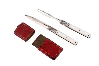 Lot 44 - A cased George III sterling silver and mother of pearl travelling fruit knife and fork, Sheffield circa 1790, no makers mark