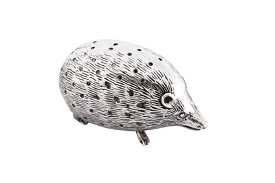 Lot 72 - An Edwardian sterling silver novelty pin cushion, Birmingham 1905 by Levi and Salaman