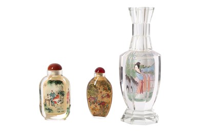 Lot 424 - A LARGE CHINESE CLEAR BACK PAINTED VASE, LATE 20TH/21ST CENTURY