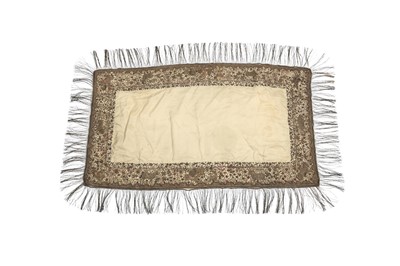 Lot 287 - A COVER OF IVORY SILK