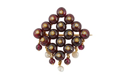 Lot 43 - A garnet and pearl brooch, circa 1875