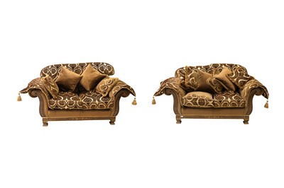 Lot 53 - A PAIR OF CONTEMPORARY 'MEDICI' SOFAS