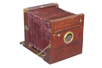 Lot 3 - 12 x 10 Hare & Co Tailboard Camera.