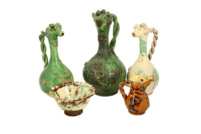 Lot 95 - A GROUP OF FIVE ÇANAKKALE POTTERY VESSELS