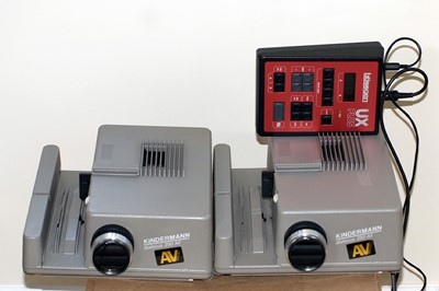 Lot 229 - Pair of Kindermann Diafocus 250AF Slide Projectors for Stereo.