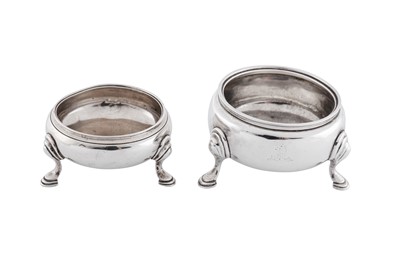 Lot 355 - A George II sterling silver salt, London 1754 by John Muns