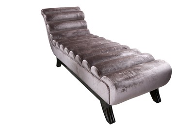 Lot 44 - A CHAISE LONGUE, CONTEMPORARY