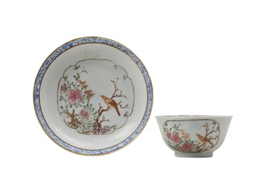 Lot 257 - A CHINESE FAMILLE ROSE 'NIGHTINGALE' TEACUP AND SAUCER.