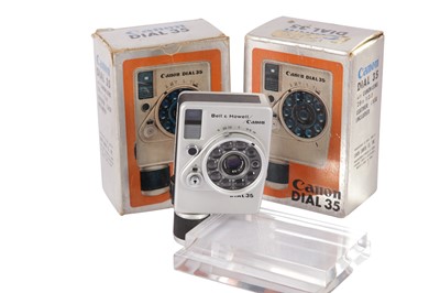 Lot 226 - A Collection of Canon Dial 35 Cameras