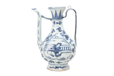 Lot 274 - A CHINESE BLUE AND WHITE EWER.