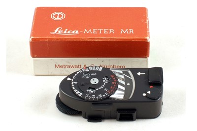 Lot 32 - A Good Black Leica Meter MR.