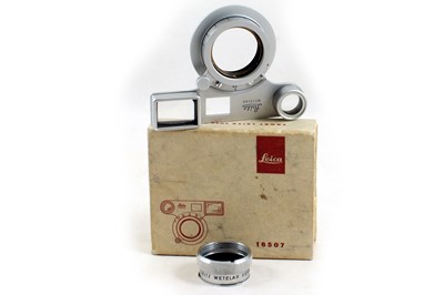 Lot 36 - Leica SOOKY Close-up Attachment 16507 & Adapter.