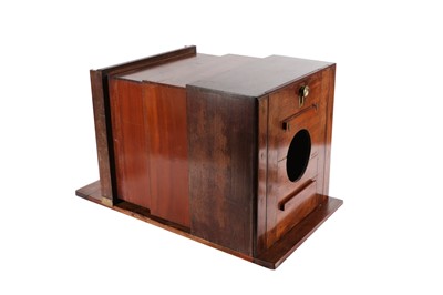 Lot 180 - A Unmarked Large Tailboard Wet Plate Camera