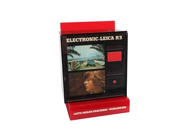 Lot 109 - A Leica R3 Illuminated Shop Display