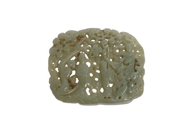 Lot 576 - A CHINESE PALE CELADON JADE BELT PLAQUE.