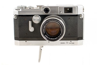 Lot 136 - Canon Model VT De Luxe Rangefinder Camera. Plus a 50mm Lens SPARES or REPAIRS.