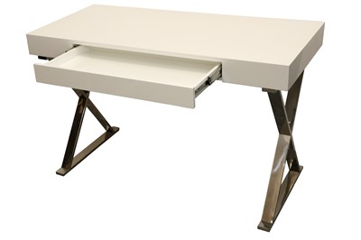 Lot 41 - A CONTEMPORARY DESK
