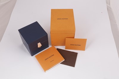 Lot 27 - LOUIS VUITTON.