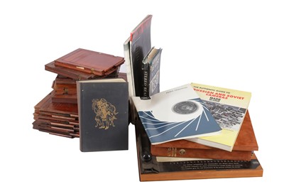 Lot 217 - Collectors End Lot: Mahogany DDS & Photographic Literature