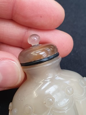 Lot 109 - TWO CHINESE AGATE SNUFF BOTTLES.
