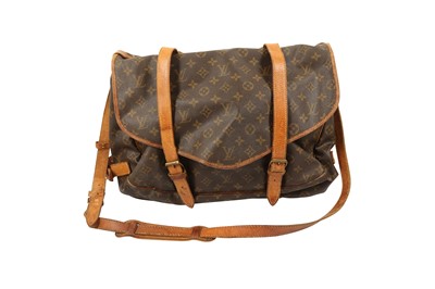 Lot 376 - LOUIS VUITTON MONOGRAM SAUMUR 43 BAG