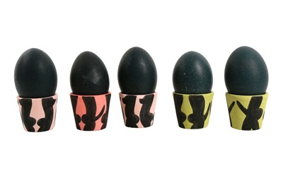 Lot 53 - FIVE 'SEX POTS' BY ALICE HERRICK TOGETHER WITH FIVE EMU EGGS