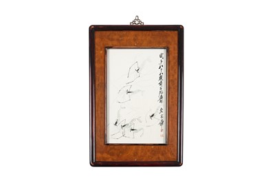 Lot 438 - A CHINESE PORCELAIN 'SHRIMPS' PLAQUE.