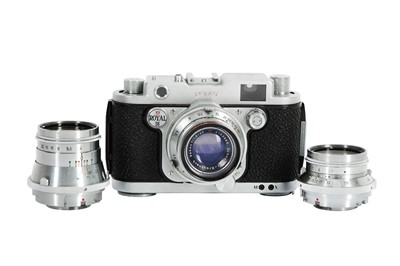 Lot 88 - A Robot Royal 35 Rangefinder Camera Outfit