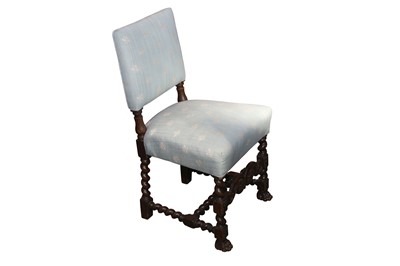 Lot 121 - A CONTINENTAL OAK SINGLE CHAIR, LATE 19TH/EARLY 20TH CENTURY