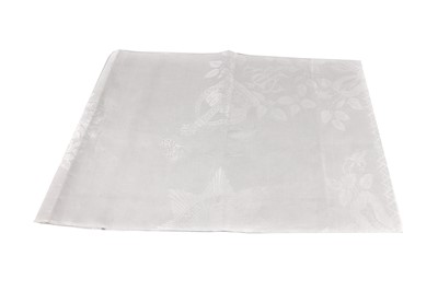 Lot 411 - QUEEN VICTORIA DAMASK TABLECLOTH