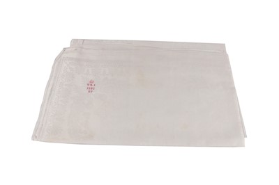 Lot 412 - FINE NINETEENTH CENTURY LINEN DAMASK TABLECLOTH