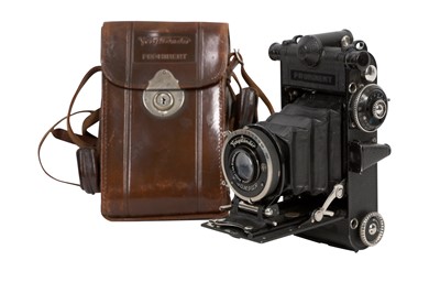 Lot 204 - A Voigtlander Prominent 6x9 Folding Rangefinder Camera