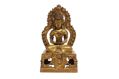 Lot 199 - A CHINESE GILT-BRONZE FIGURE OF AMITAYUS.