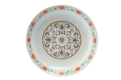 Lot 284 - A CHINESE FAMILLE ROSE 'LOTUS' DISH.